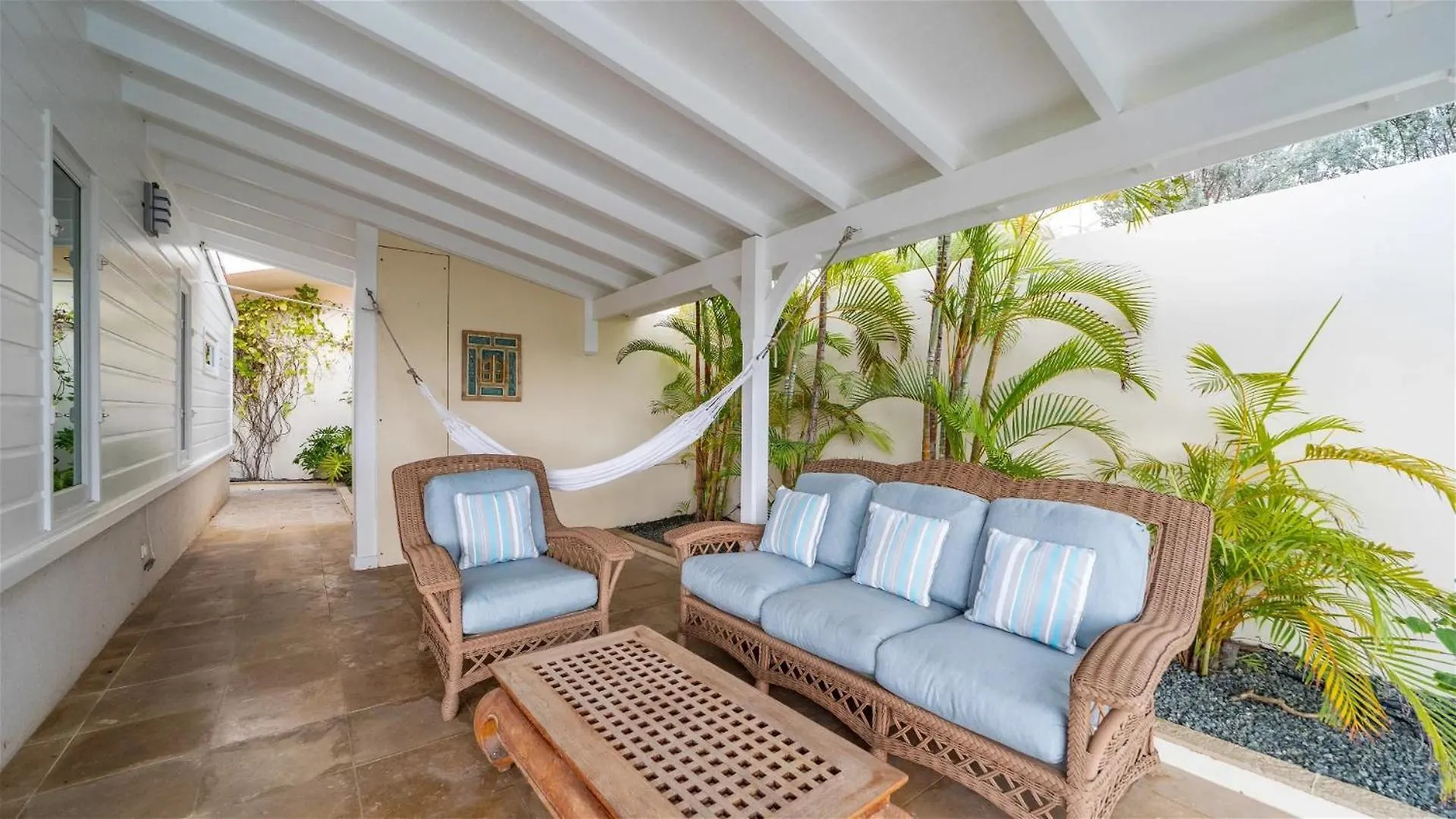 Villa Oceanfront Caribbean Oasis with Romantic Charm Gustavia