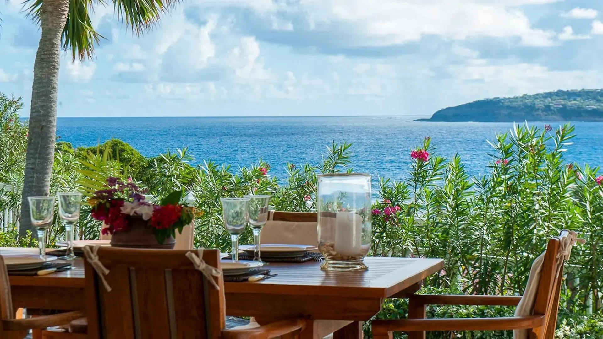 Oceanfront Caribbean Oasis with Romantic Charm Gustavia Villa