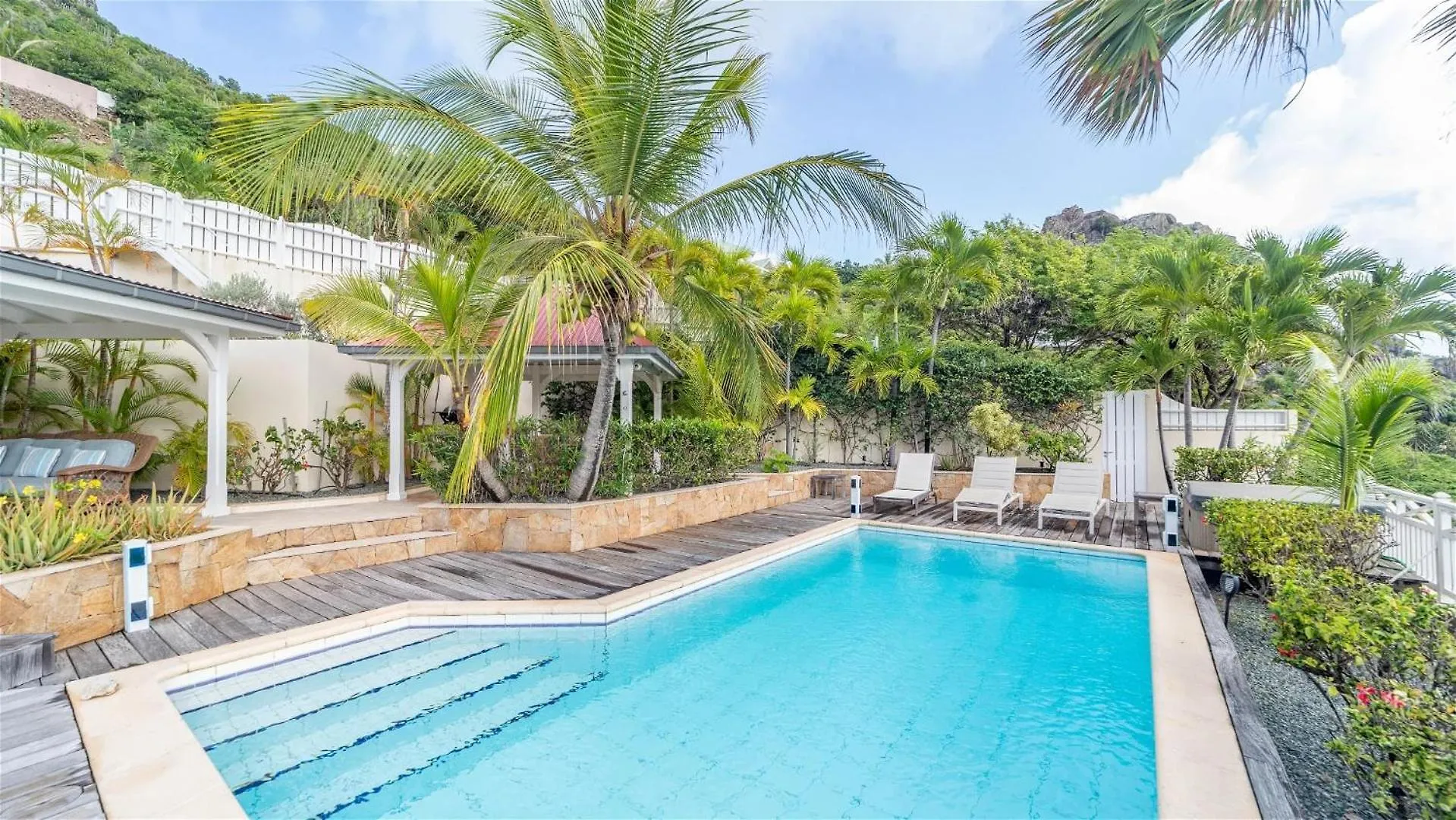 Oceanfront Caribbean Oasis with Romantic Charm Gustavia Saint-Barthelemy