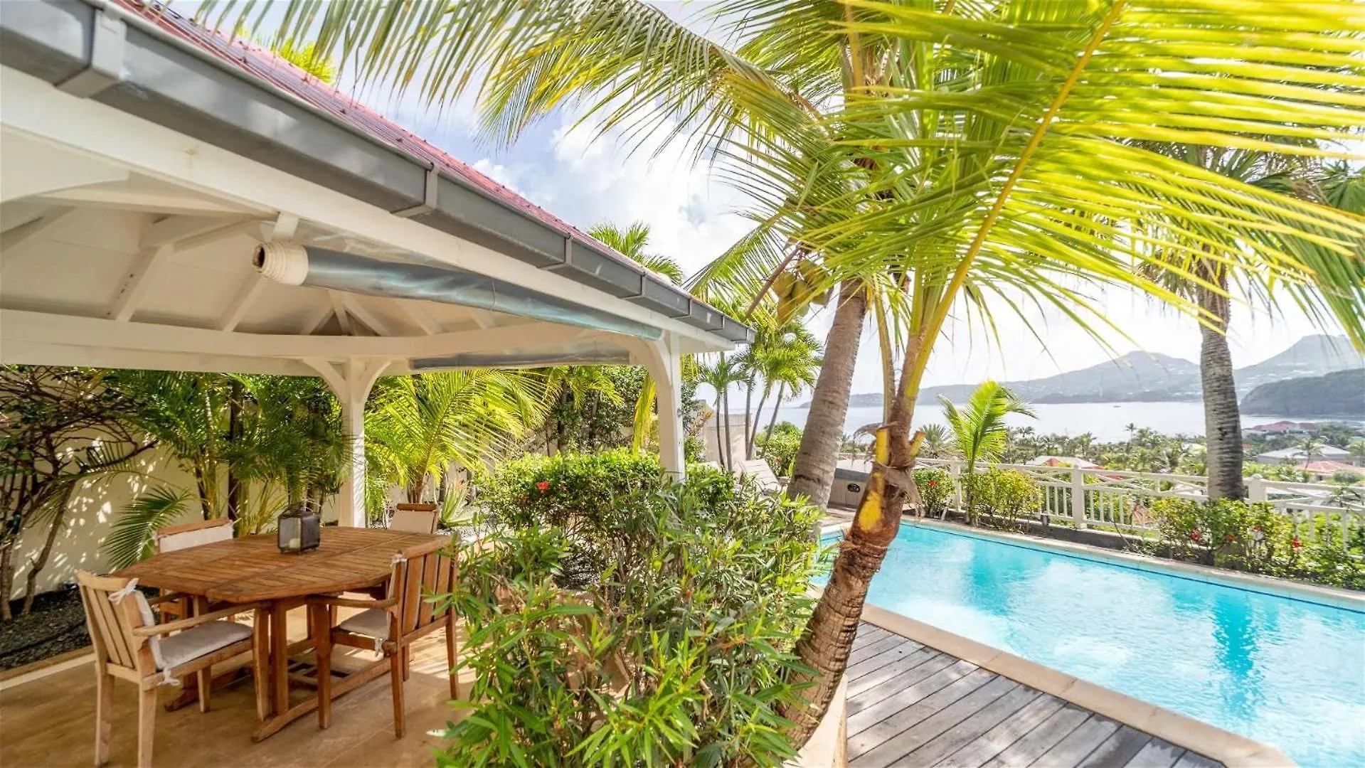 Oceanfront Caribbean Oasis with Romantic Charm Gustavia