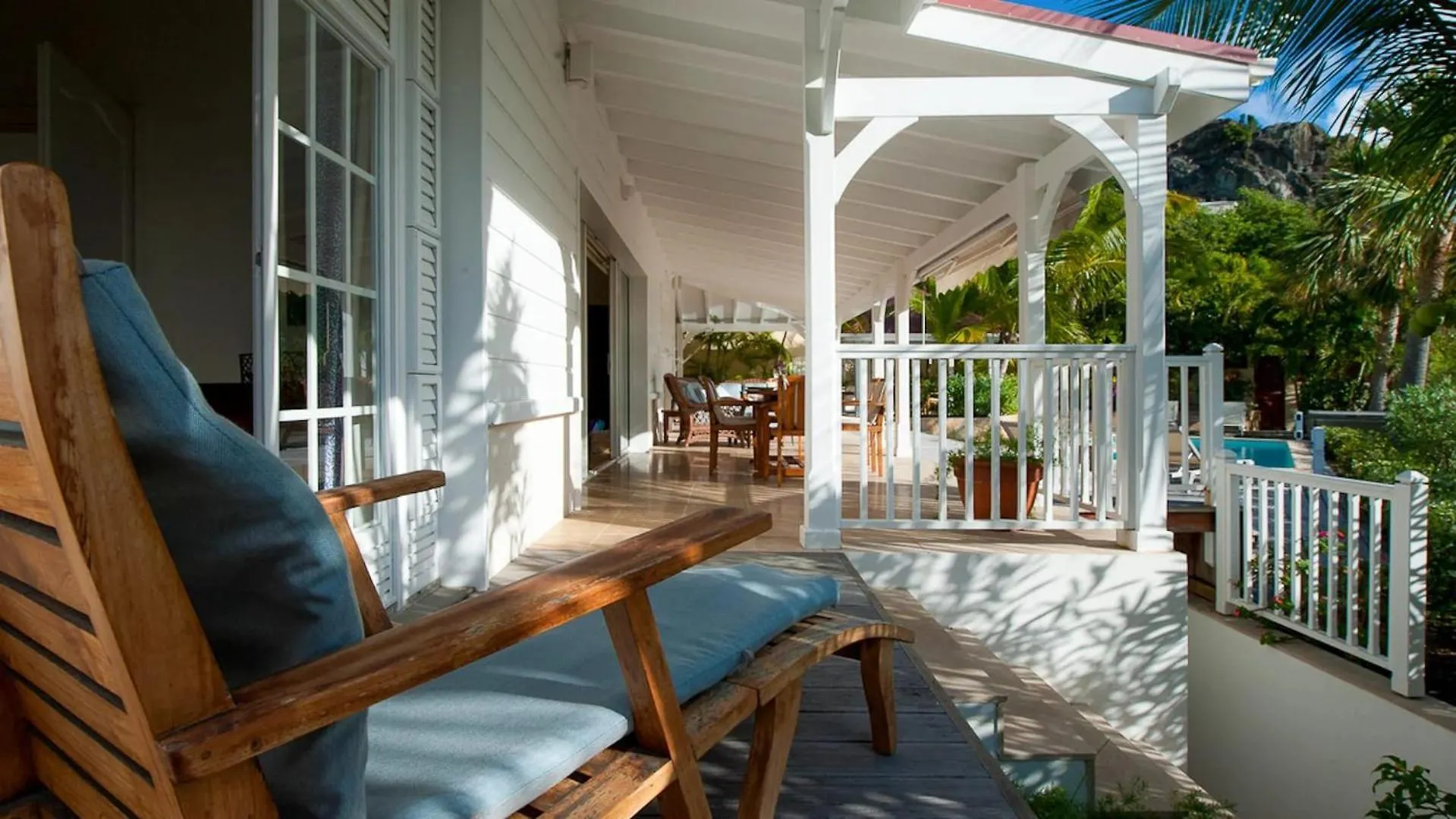 Oceanfront Caribbean Oasis with Romantic Charm Gustavia