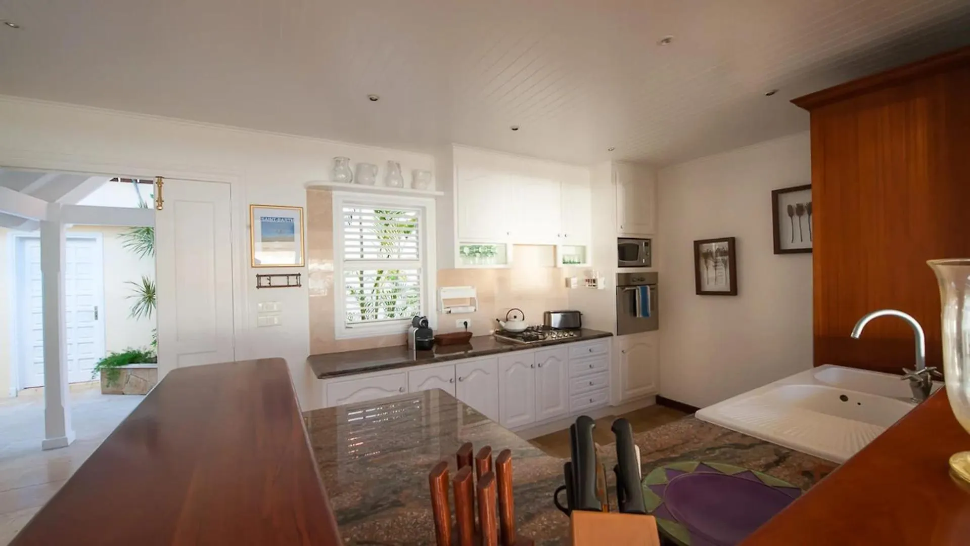 Villa Oceanfront Caribbean Oasis with Romantic Charm Gustavia