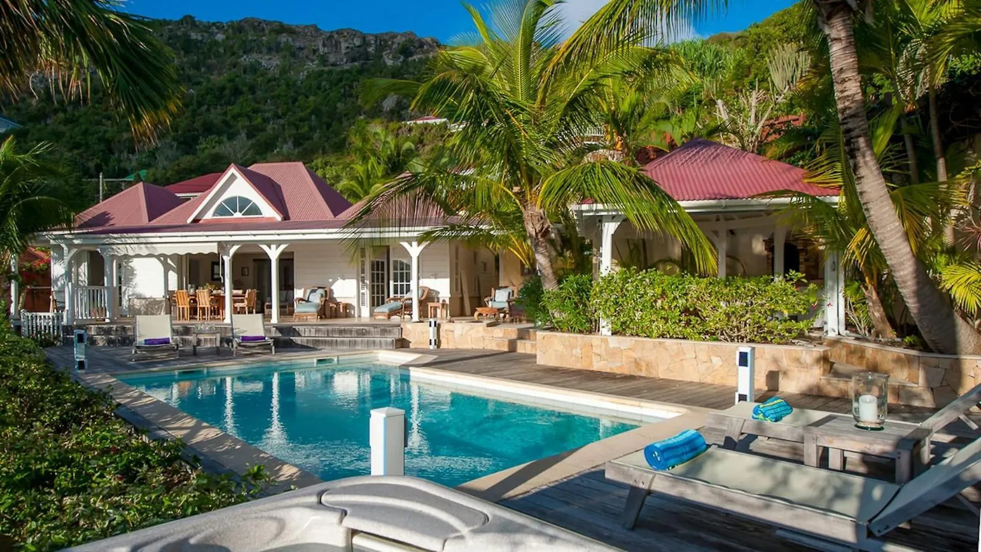 Oceanfront Caribbean Oasis with Romantic Charm Gustavia
